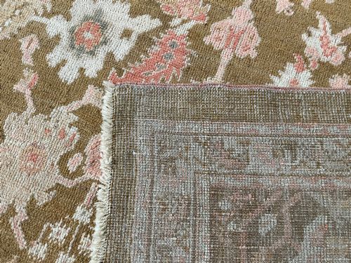 RARE SQUARE ANTIQUE USHAK CARPET - ADDITIONAL PHOTO 1