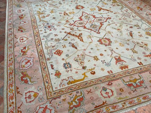 RARE ANTIQUE USHAK CARPET CIRCA 1880 - ADDITIONAL PHOTO 3