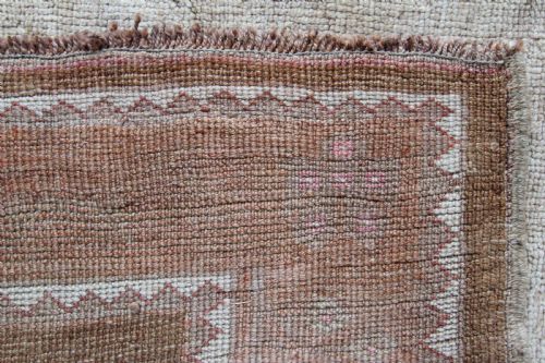 ANTIQUE USHAK CARPET - ADDITIONAL PHOTO 3