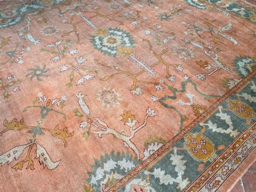 ANTIQUE USHAK CARPET - ADDITIONAL PHOTO 2