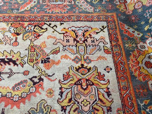 RARE ANTIQUE USHAK CARPET - ADDITIONAL PHOTO 1