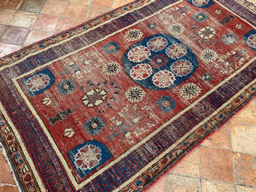 ANCIENT ANTIQUE KHOTAN RUG - ADDITIONAL PHOTO 3
