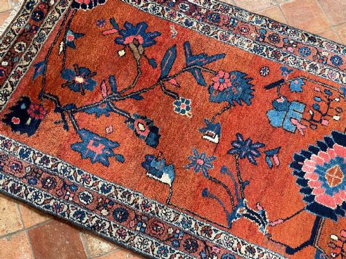 ANTIQUE LILIHAN RUNNER - ADDITIONAL PHOTO 4