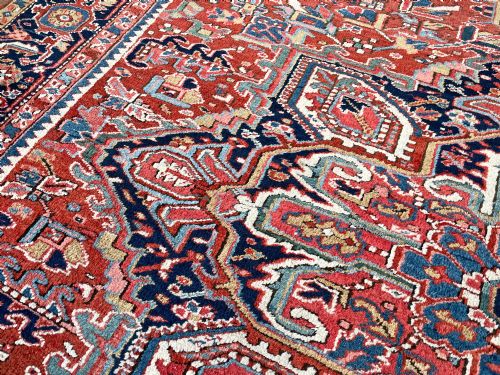 ANTIQUE HERIZ CARPET - ADDITIONAL PHOTO 1