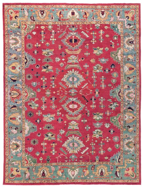ANTIQUE USHAK CARPET