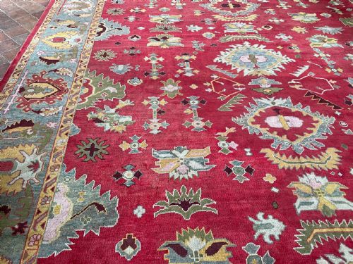 ANTIQUE USHAK CARPET - ADDITIONAL PHOTO 3