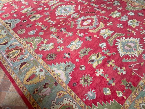 ANTIQUE USHAK CARPET - ADDITIONAL PHOTO 5