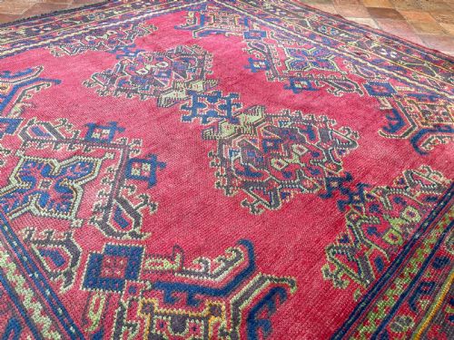 ANTIQUE USHAK CARPET - ADDITIONAL PHOTO 4
