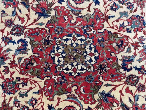ANTIQUE ISFAHAN RUG - ADDITIONAL PHOTO 3