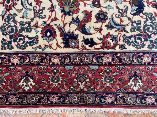 ANTIQUE ISFAHAN RUG - ADDITIONAL PHOTO 4