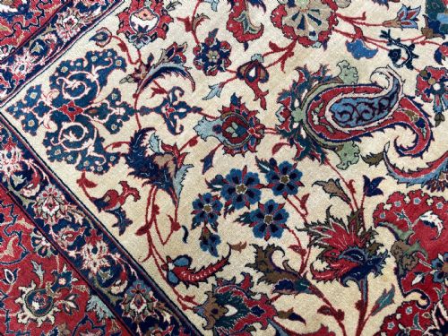 ANTIQUE ISFAHAN RUG - ADDITIONAL PHOTO 8
