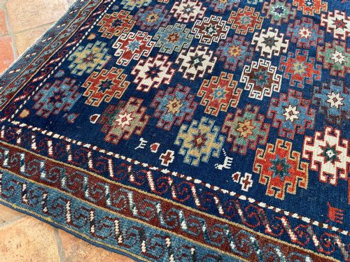 ANTIQUE ERIVAN RUG - ADDITIONAL PHOTO 3