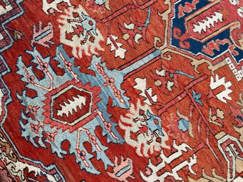 ANTIQUE SERAPI CARPET - ADDITIONAL PHOTO 4