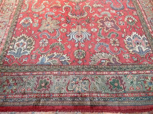 ANTIQUE USHAK CARPET - ADDITIONAL PHOTO 5