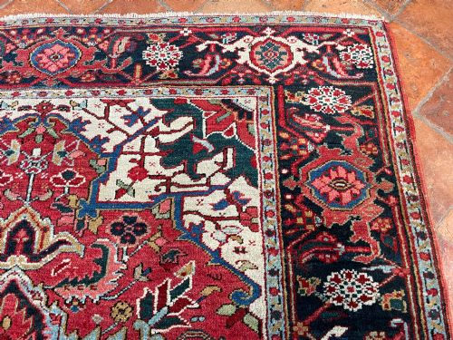ANTIQUE HERIZ RUG - ADDITIONAL PHOTO 3