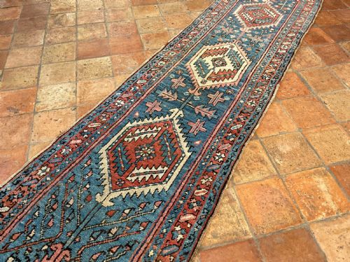 RARE NARROW ANTIQUE HERIZ RUNNER - ADDITIONAL PHOTO 4