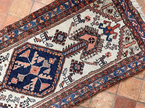 ANTIQUE HERIZ RUNNER - ADDITIONAL PHOTO 4