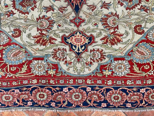 RARE ANTIQUE FARAHAN RUG - ADDITIONAL PHOTO 12