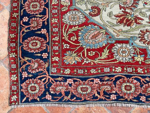 RARE ANTIQUE FARAHAN RUG - ADDITIONAL PHOTO 13