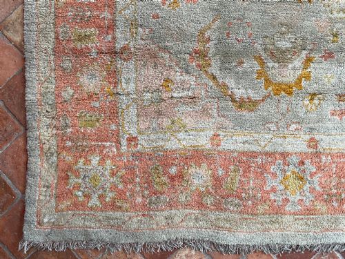 ANTIQUE USHAK CARPET - ADDITIONAL PHOTO 3