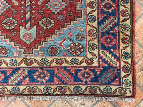ANTIQUE HERIZ RUG - ADDITIONAL PHOTO 1