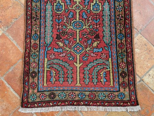 RARE NARROW ANTIQUE HERIZ RUNNER - ADDITIONAL PHOTO 2