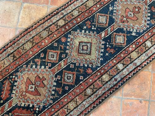 RARE NARROW ANTIQUE HERIZ RUNNER - ADDITIONAL PHOTO 3