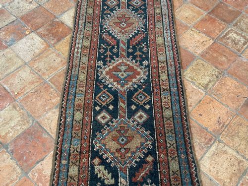 RARE NARROW ANTIQUE HERIZ RUNNER - ADDITIONAL PHOTO 7