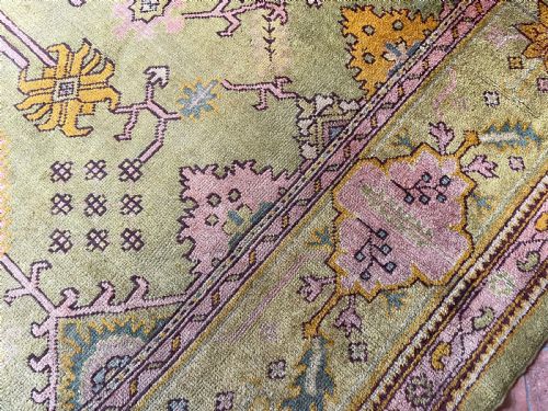 RARE ANTIQUE USHAK CARPET - ADDITIONAL PHOTO 3