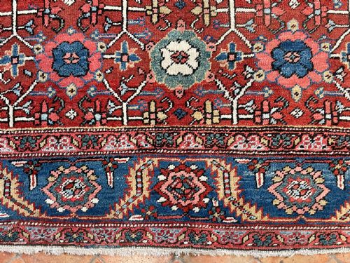 ANTIQUE HERIZ CARPET - ADDITIONAL PHOTO 1