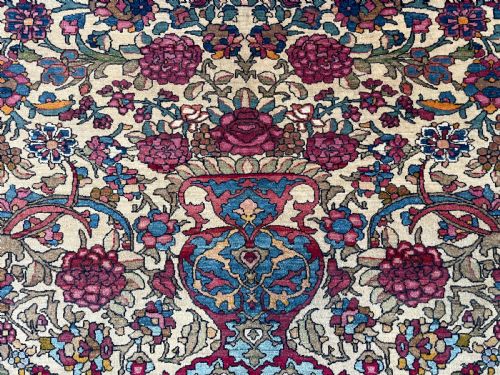 ANTIQUE ISFAHAN RUG - ADDITIONAL PHOTO 3
