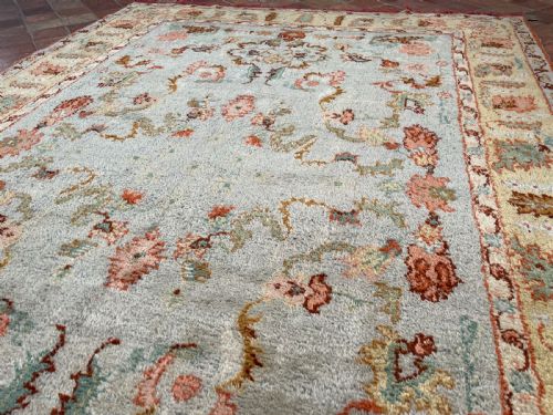 ANTIQUE USHAK CARPET - ADDITIONAL PHOTO 4