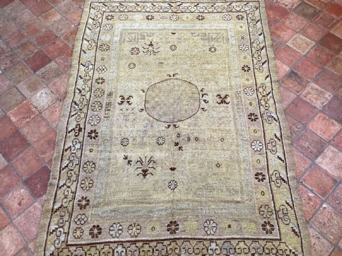 RARE ANTIQUE KHOTAN RUG - ADDITIONAL PHOTO 1