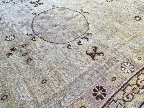 RARE ANTIQUE KHOTAN RUG - ADDITIONAL PHOTO 3