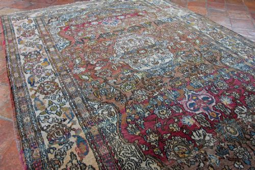 ANTIQUE ISFAHAN RUG - ADDITIONAL PHOTO 4