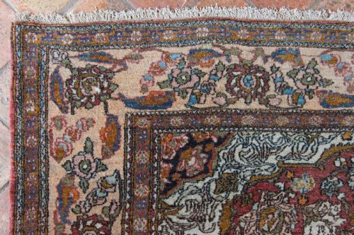 ANTIQUE ISFAHAN RUG - ADDITIONAL PHOTO 6