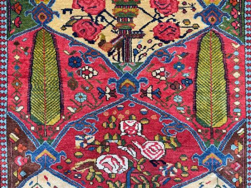 ANTIQUE BAKTIARI RUG - ADDITIONAL PHOTO 2