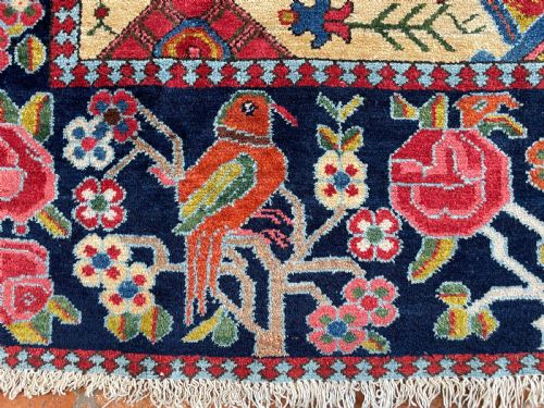 ANTIQUE BAKTIARI RUG - ADDITIONAL PHOTO 5