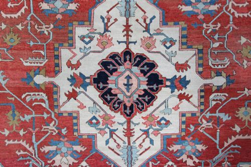 ANTIQUE SERAPI CARPET - ADDITIONAL PHOTO 8