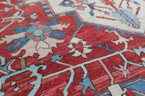 ANTIQUE SERAPI CARPET - ADDITIONAL PHOTO 9