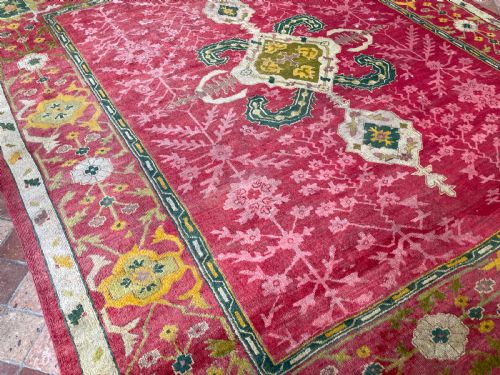 ANTIQUE USHAK CARPET - ADDITIONAL PHOTO 6