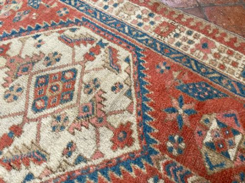 ANTIQUE HERIZ RUNNER - ADDITIONAL PHOTO 10