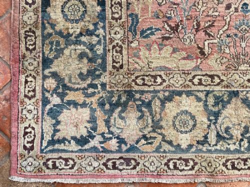 ANTIQUE AMRITSAR RUG - ADDITIONAL PHOTO 4