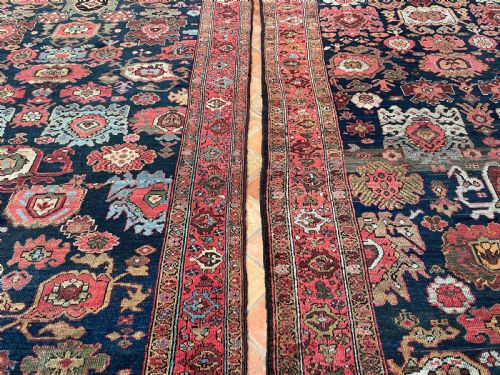 RARE PAIR OF ANTIQUE FARAHAN CARPETS - ADDITIONAL PHOTO 10
