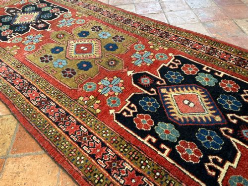 ANTIQUE HERIZ RUNNER - ADDITIONAL PHOTO 6