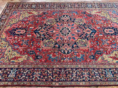 ANTIQUE HERIZ CARPET - ADDITIONAL PHOTO 1