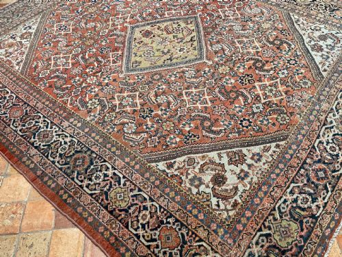 ANTIQUE MAHAL CARPET - ADDITIONAL PHOTO 10