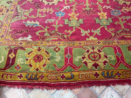 ANTIQUE USHAK CARPET - ADDITIONAL PHOTO 4