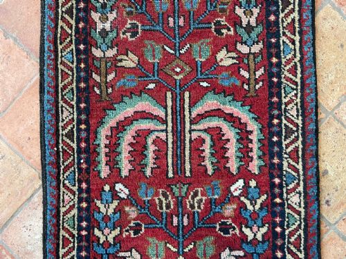 ANTIQUE HERIZ RUNNER - ADDITIONAL PHOTO 1