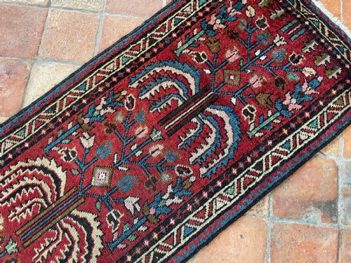 ANTIQUE HERIZ RUNNER - ADDITIONAL PHOTO 2